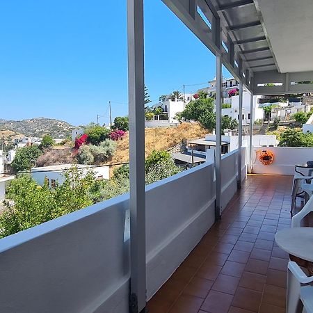 Μονοκατοικία Με Θέα Τη Χώρα Skyros Luaran gambar