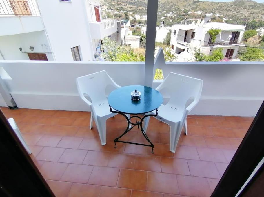 Μονοκατοικία Με Θέα Τη Χώρα Skyros Luaran gambar